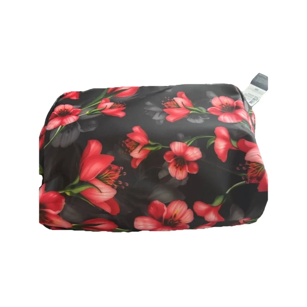 Tahari Cosmetic‎ bag
